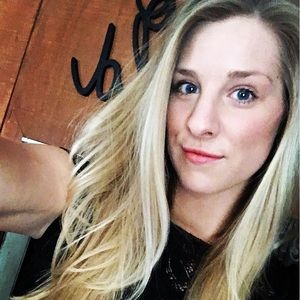 Meet your Posher, Carly