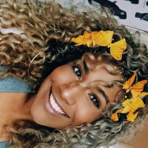 Meet your Posher, Kelli