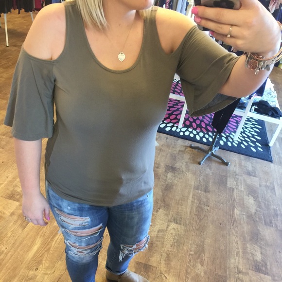 Tops - Boutique Cold Shldr Top