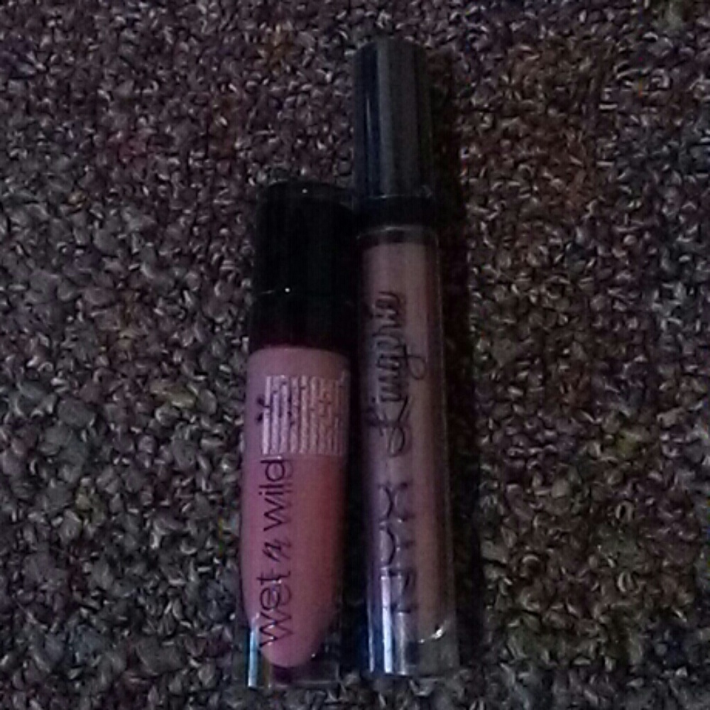 Matte liquid lipsticks