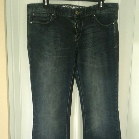 Express Denim - Express Jeans Stella Boot Regular fit low rise 10l