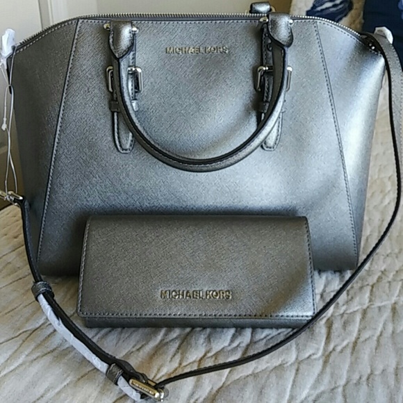 Michael Kors Handbags - TRADE FOR AMJOSH NWT MK CIARA Set