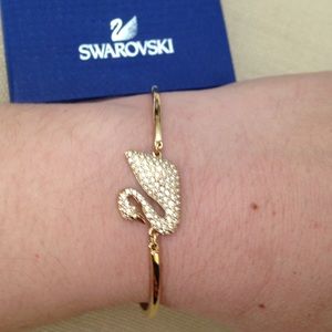 SWAROVSKI Swan Bangle