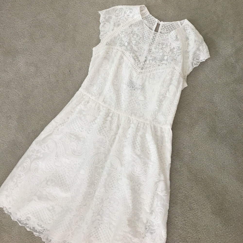 Dolce Vita White Lace dress