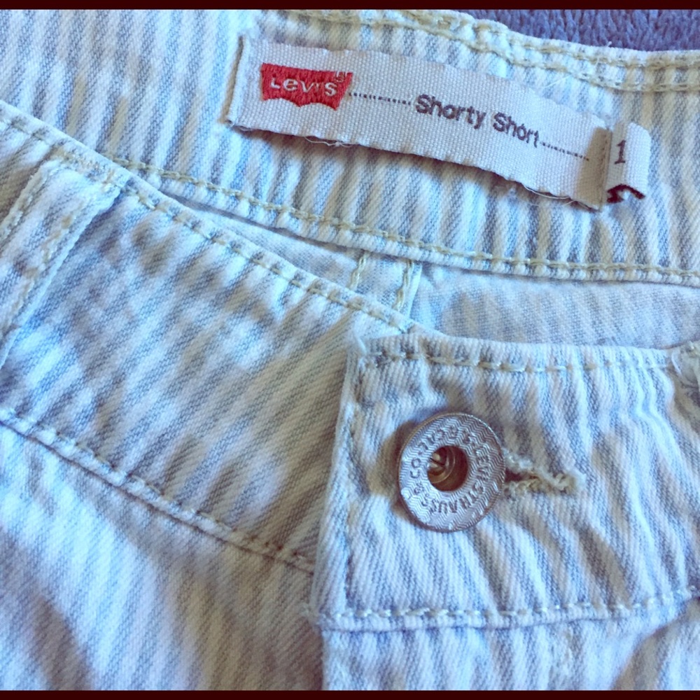 Levi's Blue White Striped Low Rise Booty Shorts 1 - Picture 3 of 6