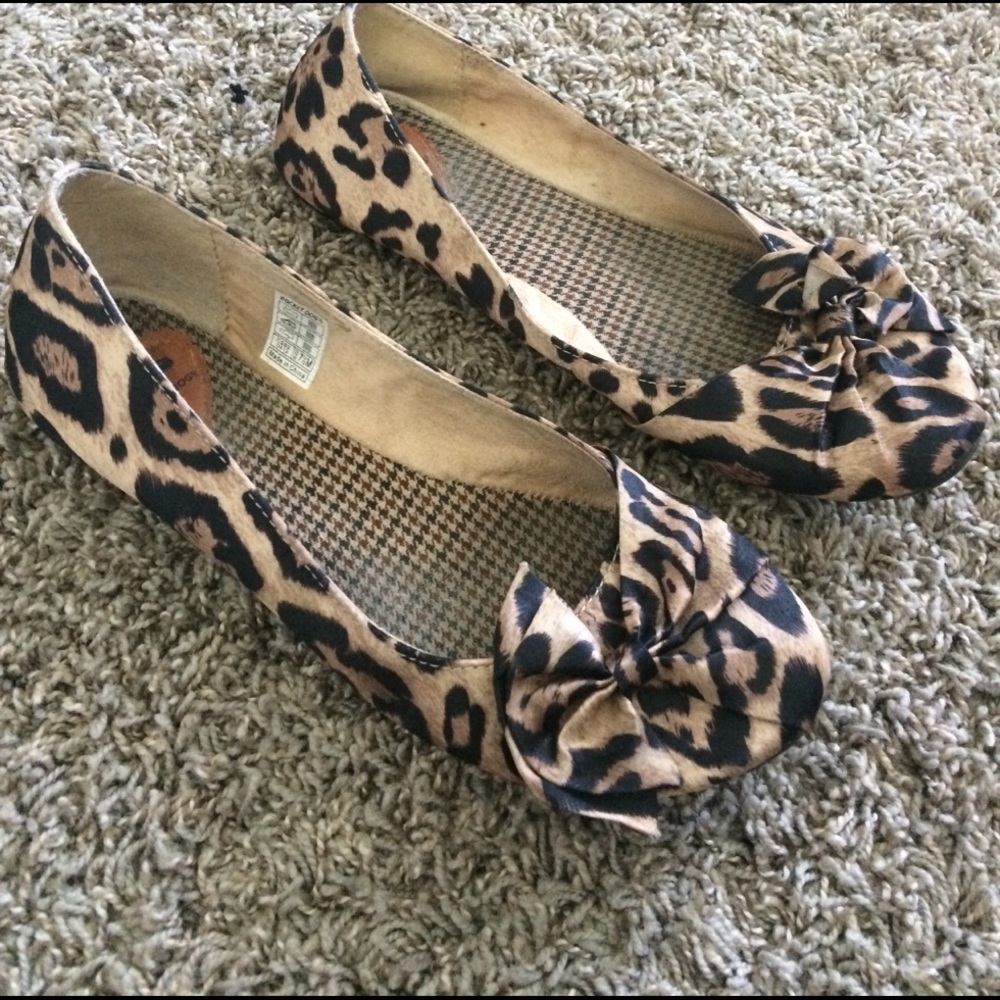 Rocketdog leopard flats 7.5