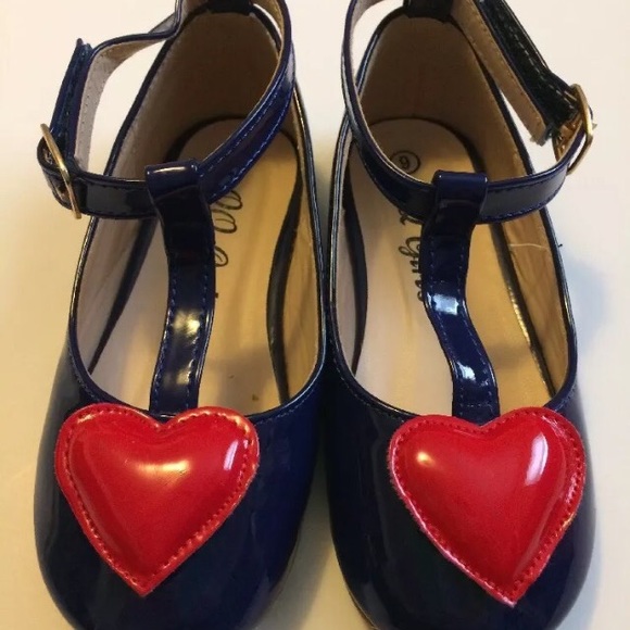 QQ GIRLS Other - Girls QQ GIRLS Patent Leather Heart Mary Jane Shoe