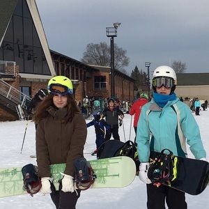 Meet your Posher, Olivia