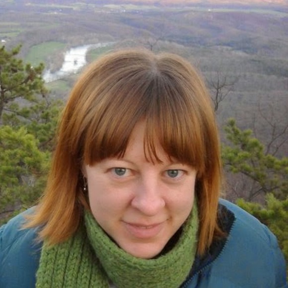 Meet your Posher, Emily - Picture 1 of 1