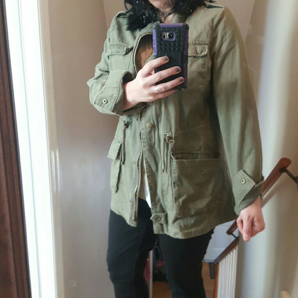 Jacket - Picture 2 of 4