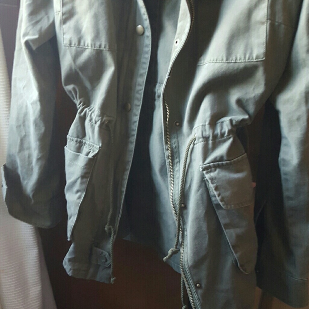 Jacket - Picture 4 of 4