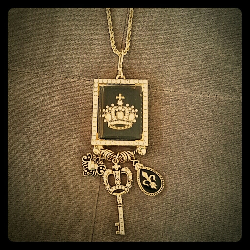 Regal In Gold Statement Necklace