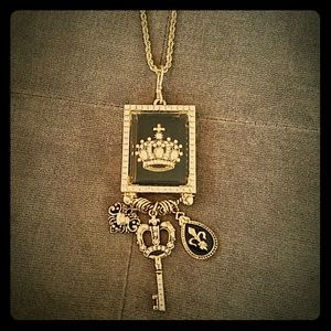 Regal In Gold Statement Necklace