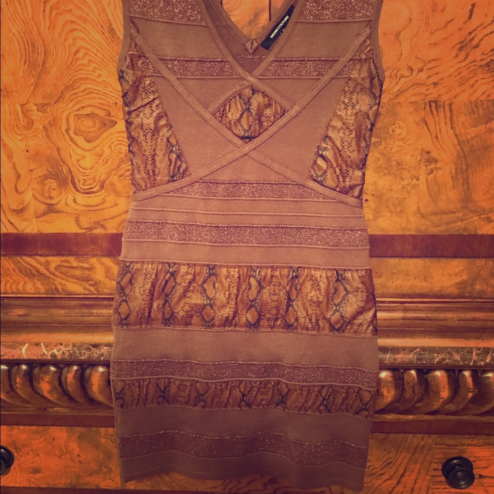 ♥️GORGEOUS Boutique Dress From Beverly Hills♥️ - Picture 11 of 15