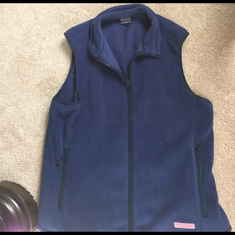 Men's vineyard Vines vest NWT