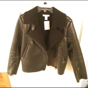 ✨Black Fur Lined Leather Motorcycle Jacket 💕