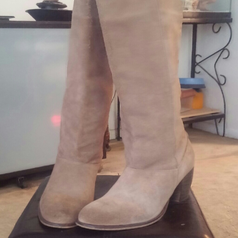 STEVE MADDEN suede boots PRICE DROP!!