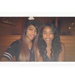 Meet your Posher, Mia