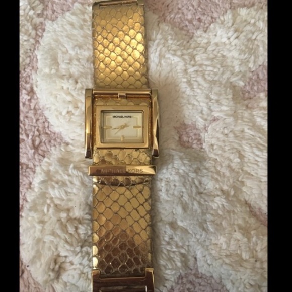 Michael Kors Gold Watch - Picture 1 of 3