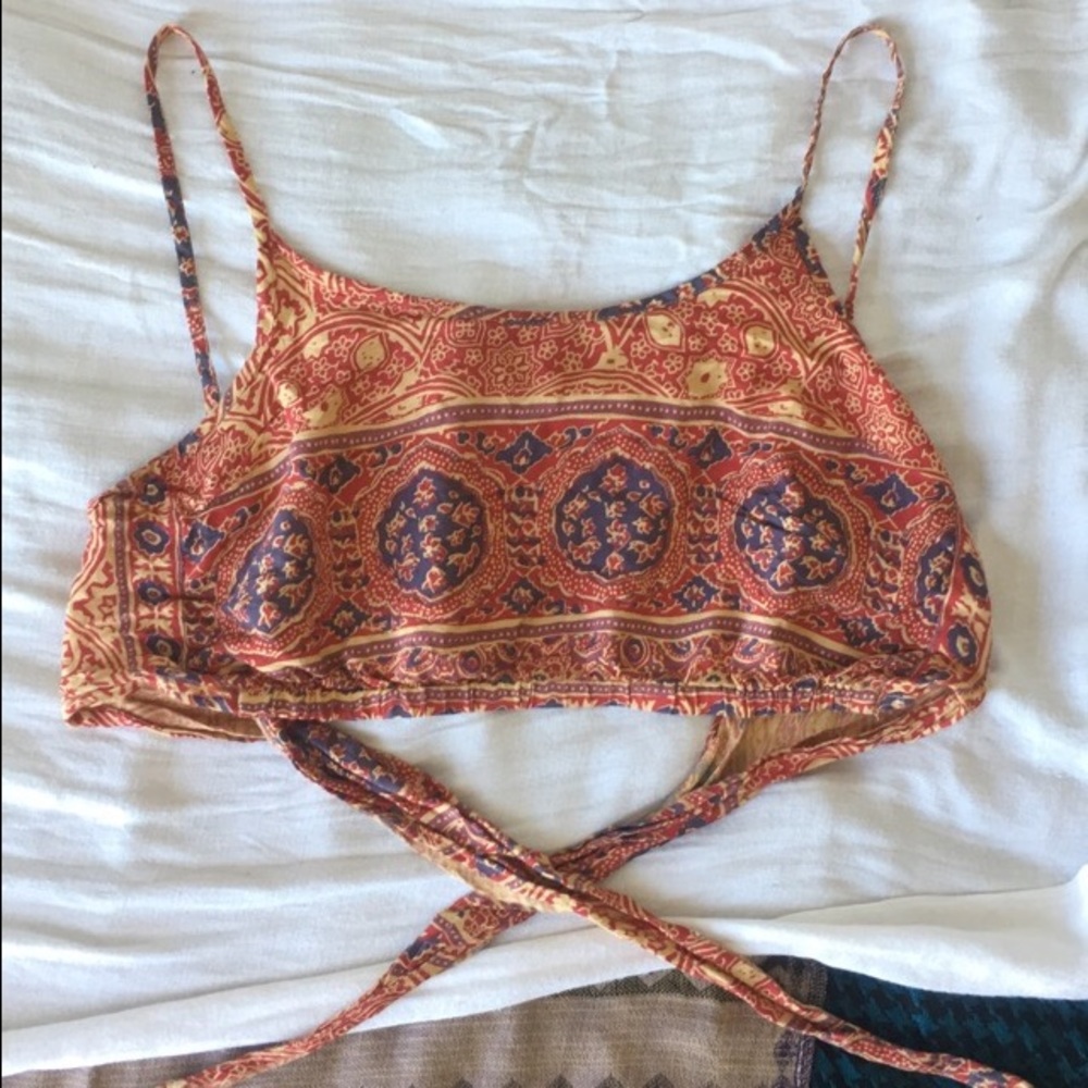 LA Hearts tie crop top