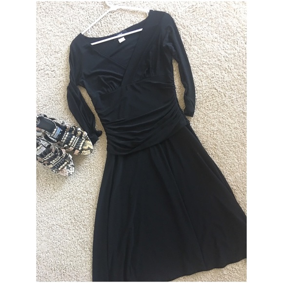 HP 🎉 Little Black Dress - Picture 2 of 6