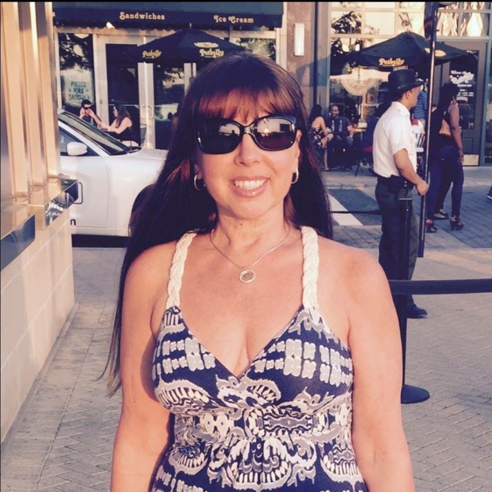 Meet your Posher, Lisa