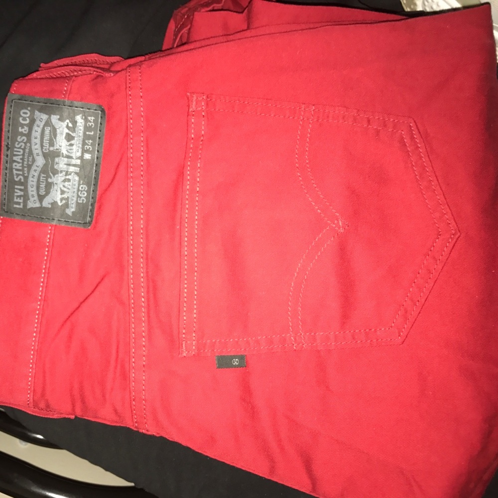 Red 569 Levi's