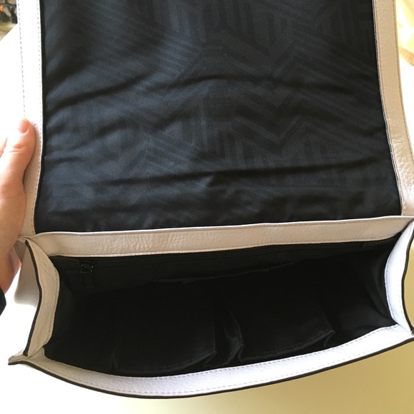 Rebecca Minkoff jumbo love crossbody - Picture 4 of 5