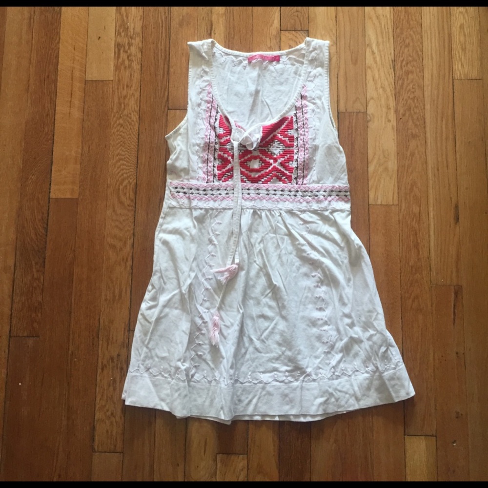 Tunic tank top with embroiderie