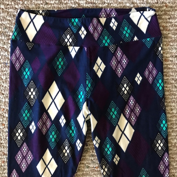 Lularoe OS Argyle/Diamond Leggings - Picture 2 of 2