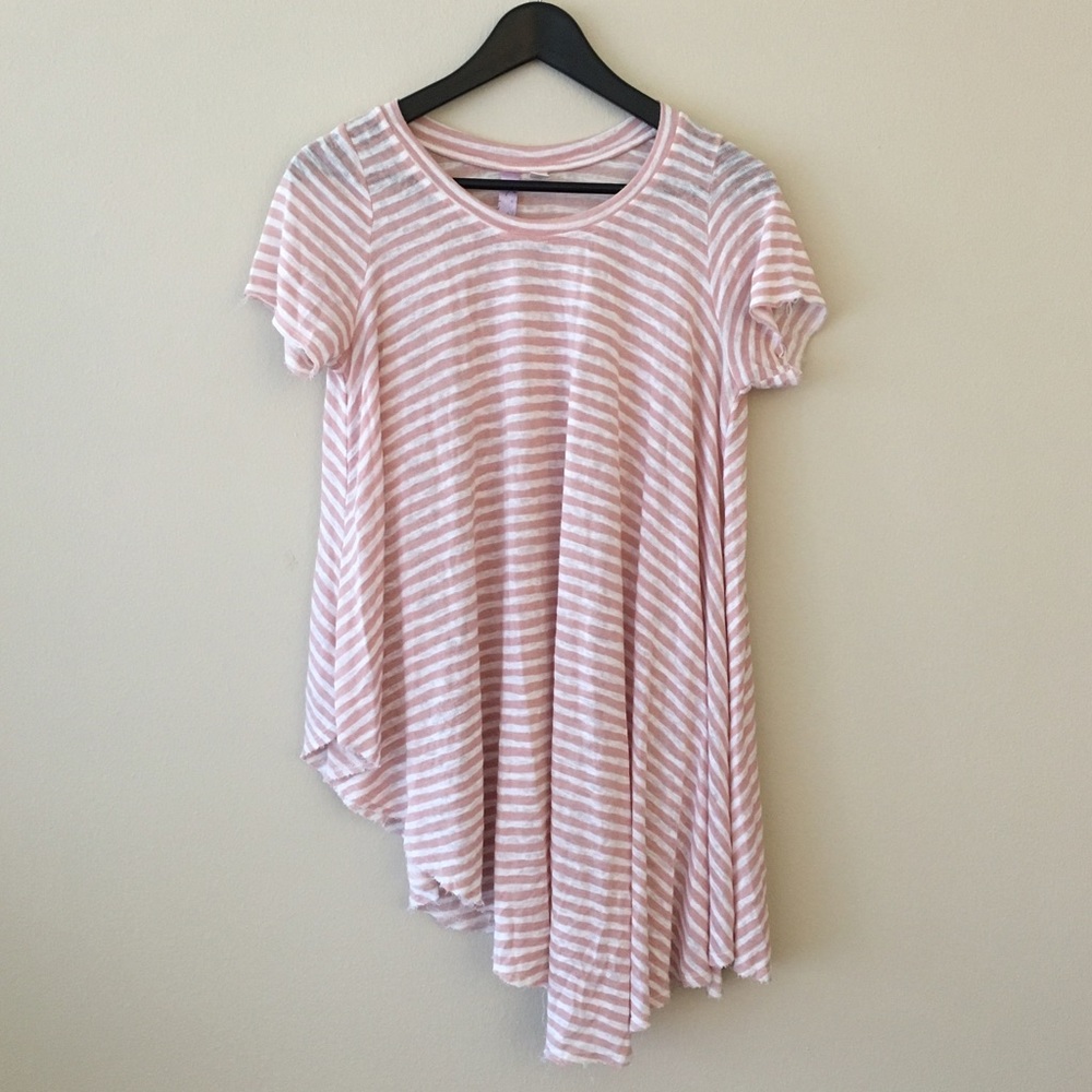 Unique swing top from Francesca's!