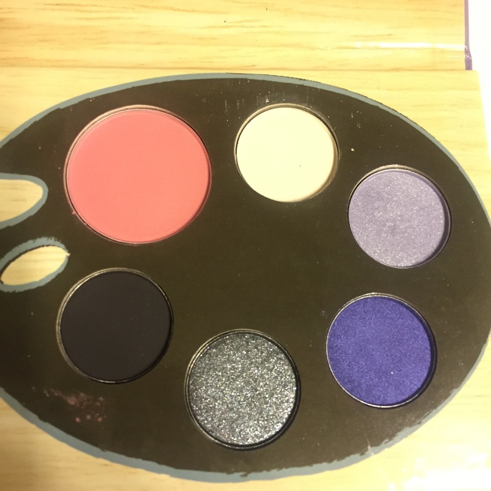 Stila Impressionist Eyeshadow & Blush Palette