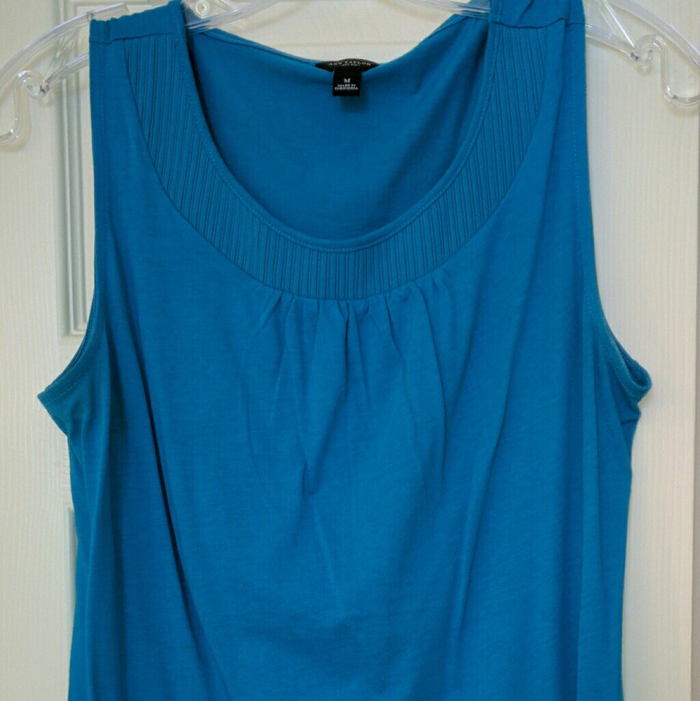 Ann Taylor turquoise tank top