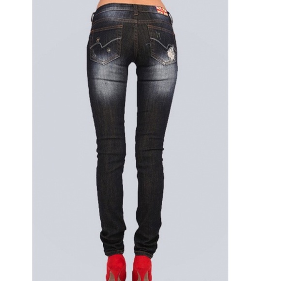 Boutique Destructed Skinny Jeans - Picture 2 of 6