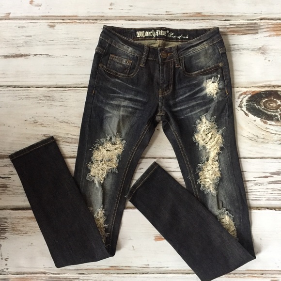 Boutique Destructed Skinny Jeans - Picture 3 of 6