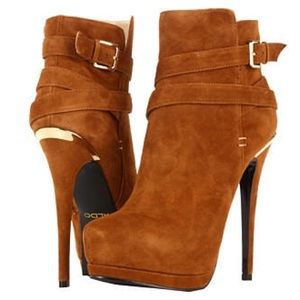 ALDO Suede platform ankle booties sz7.5