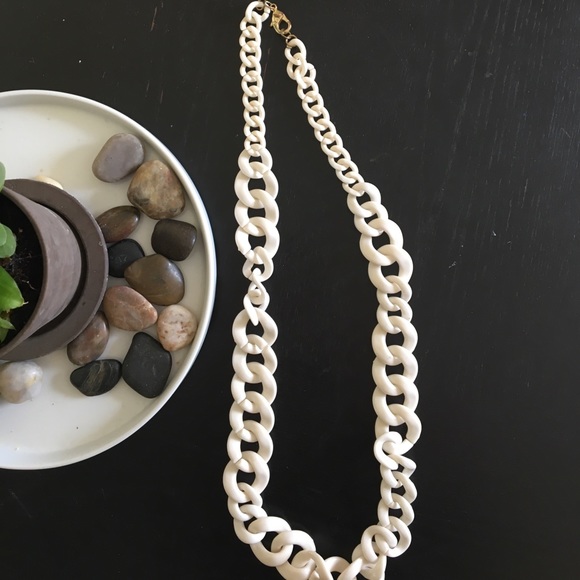 Necklace - Picture 1 of 2