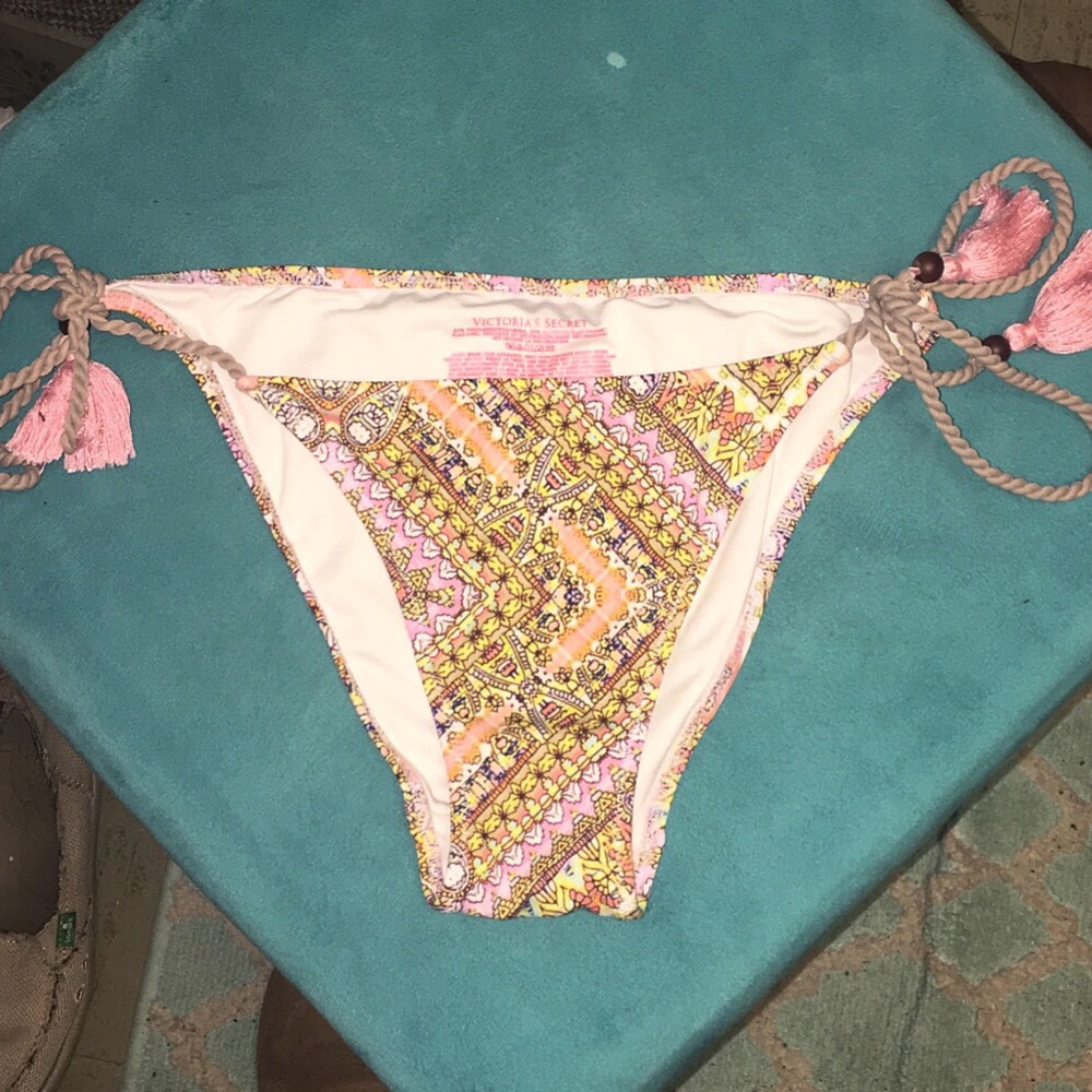 SMALL VS BOTTOMS🌺