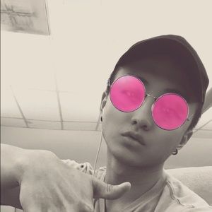 Meet your Posher, Bill