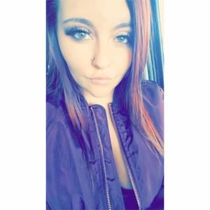 Meet your Posher, Becca