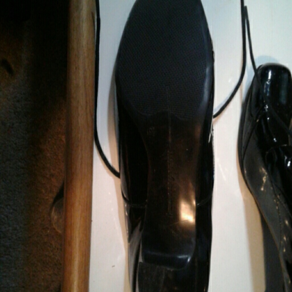 Low heel booties