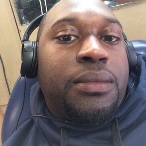 Meet your Posher, Johnathan