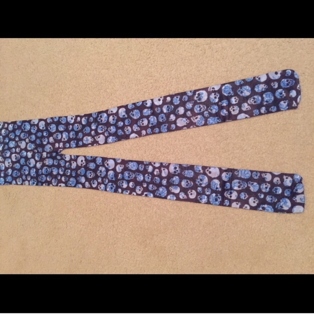 Blue skull lace printed tights NEW