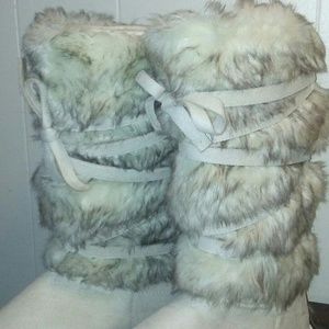 Fur boots