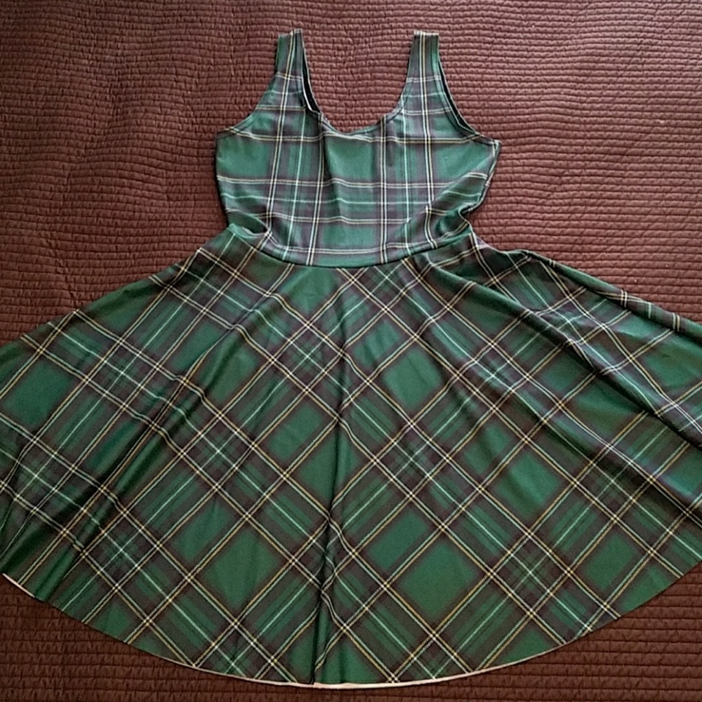 NWOT Black Milk Tartan Green Scoop Skater