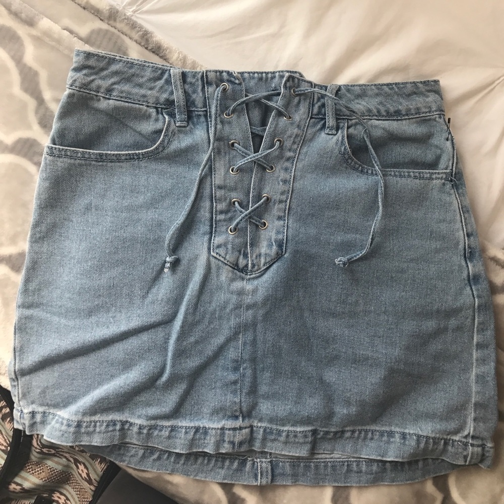 Tie up tight fit jean skirt