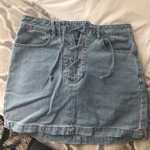 Tie up tight fit jean skirt