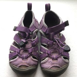 Keen Girls Sandals - size 10