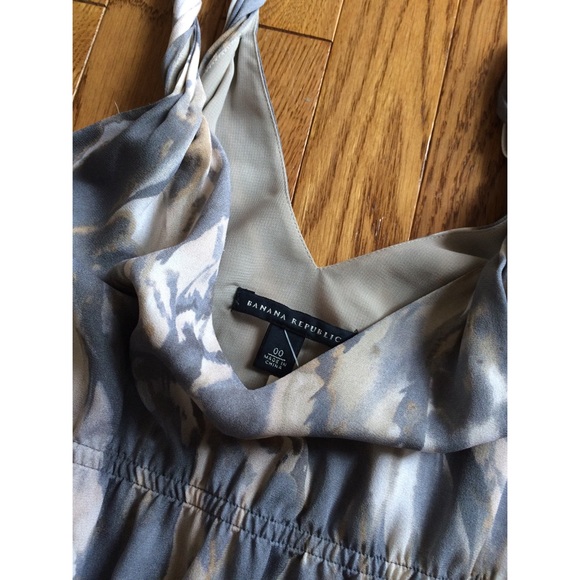 Banana Republic Dresses & Skirts - NWT Banana Republic dress! Make an offer!