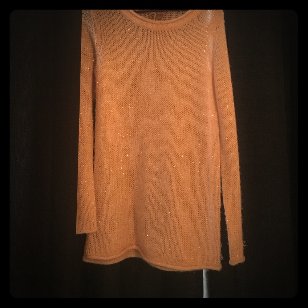 Glittery pink tunic.